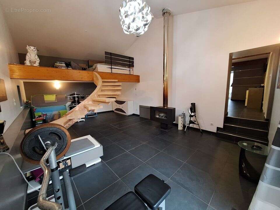 Maison à CHATEAUNEUF-SUR-ISERE