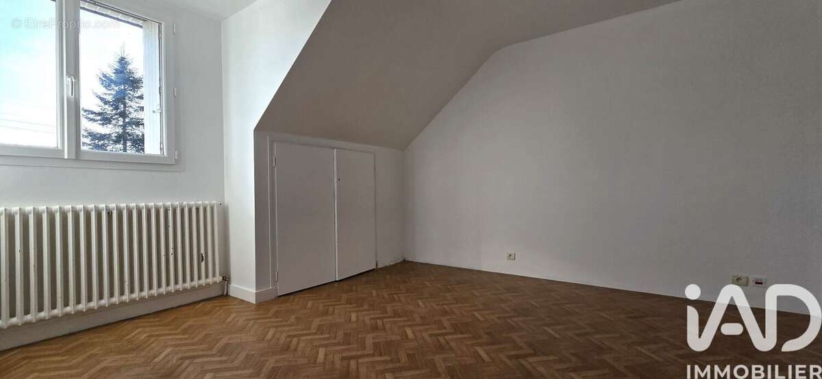 Maison 104 m² à Larre  - photo 8