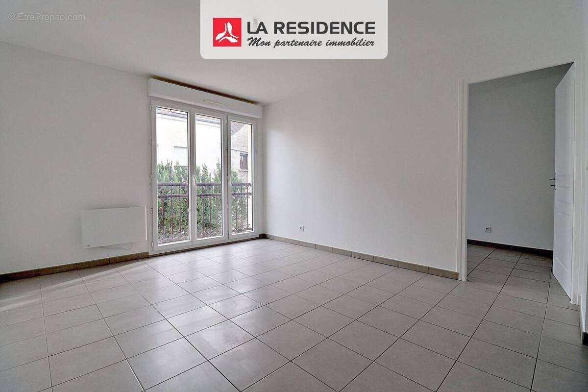 Appartement 34 m² à Ecquevilly  - photo 1