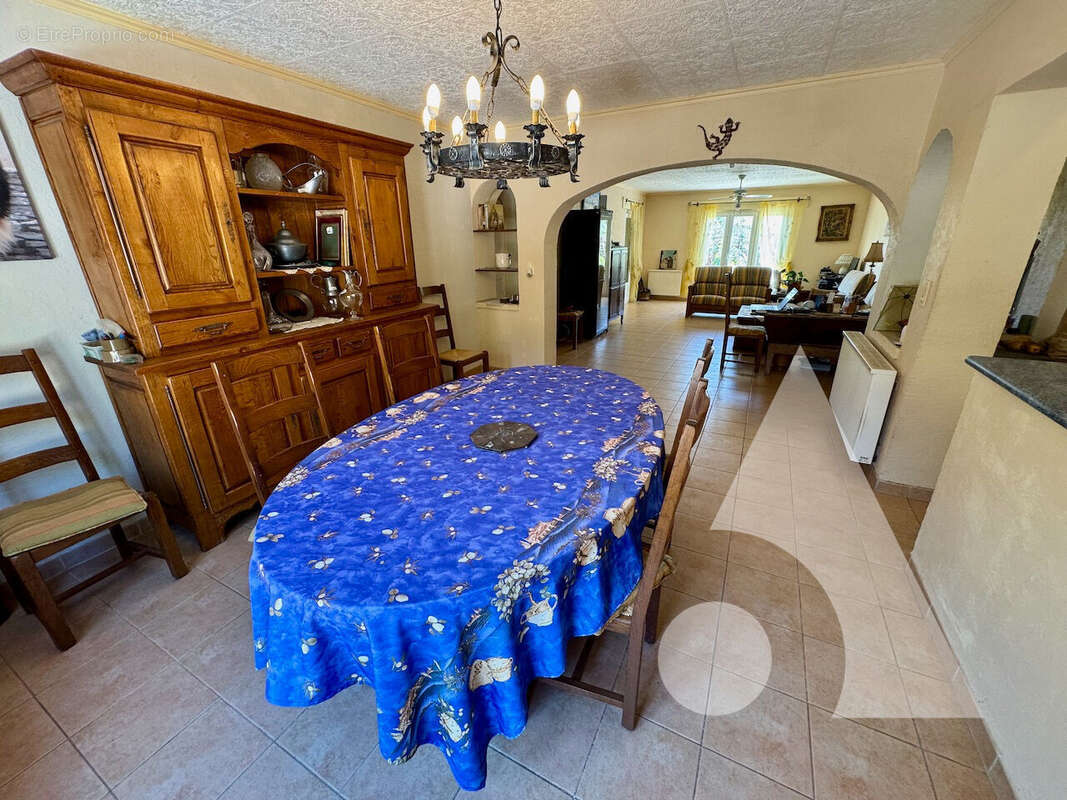 Maison à VILLECROZE