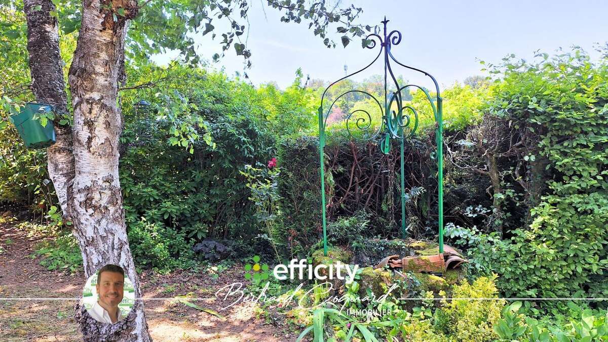 Maison 287 m² à Neronde  - photo 5