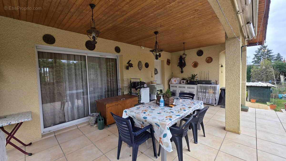 Maison à CHARVIEU-CHAVAGNEUX