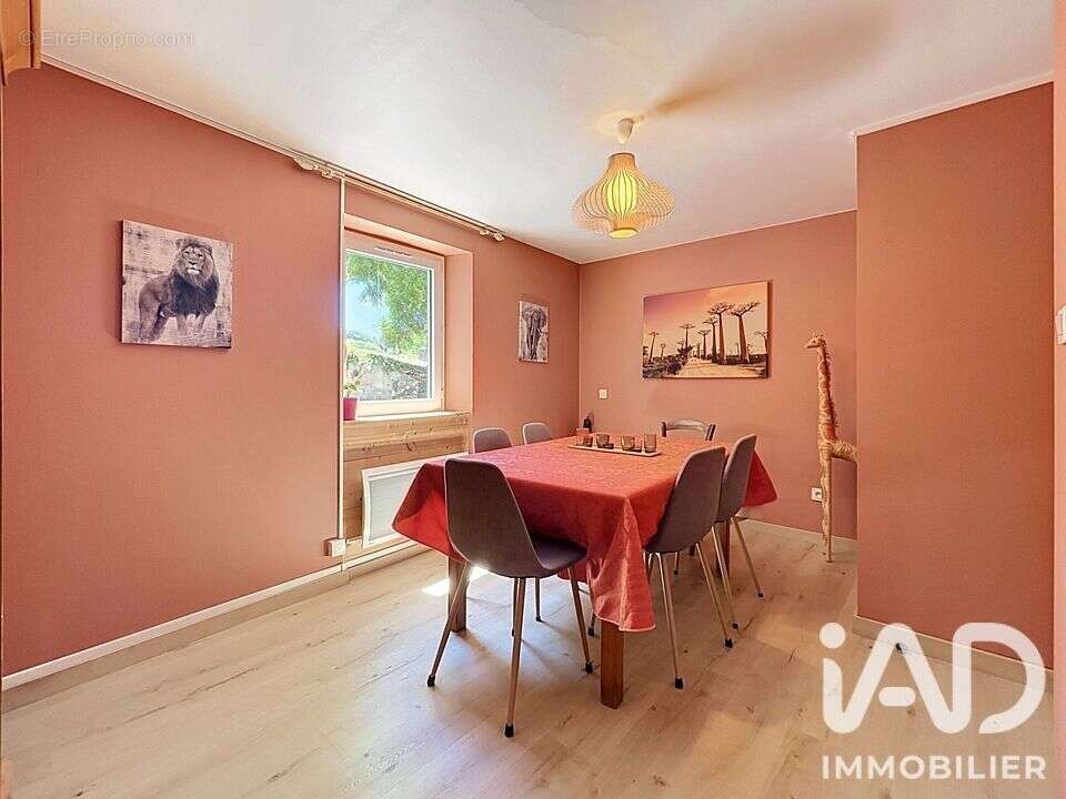 Maison 121 m² à Villardebelle  - photo 4
