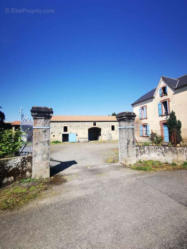 Ferme avec dépendances sur 4492m2 - photo 20