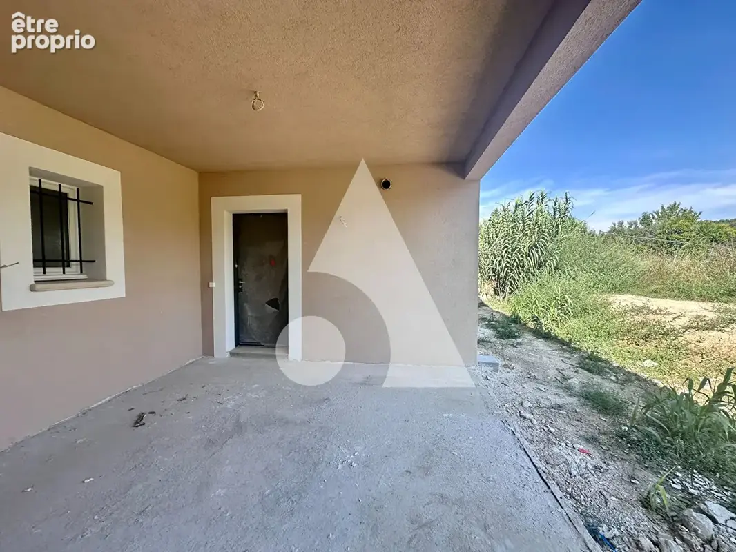 Prox Pertuis - Appartement T3 de 67.57 m2 en RDC avec jardin et terrasse - photo 5