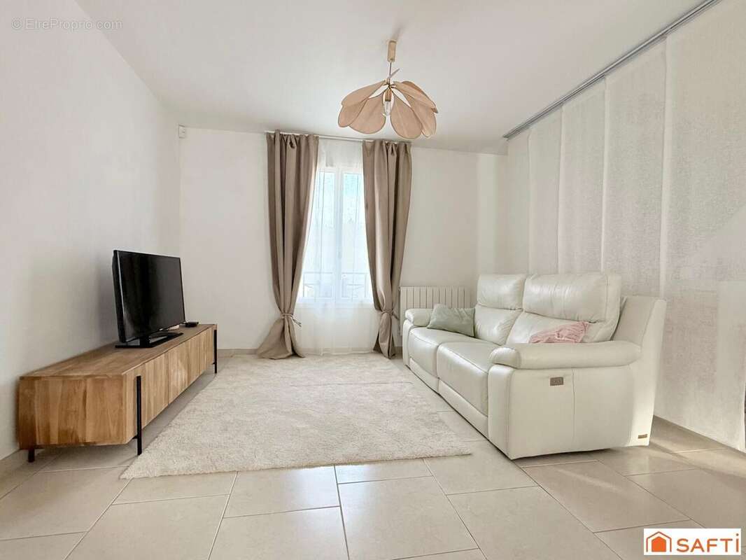 Photo 2 - Maison à BONNIERES-SUR-SEINE