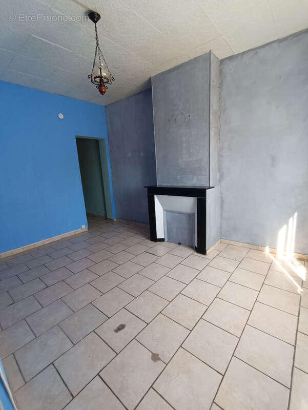 Maison à MONT-D&#039;ORIGNY