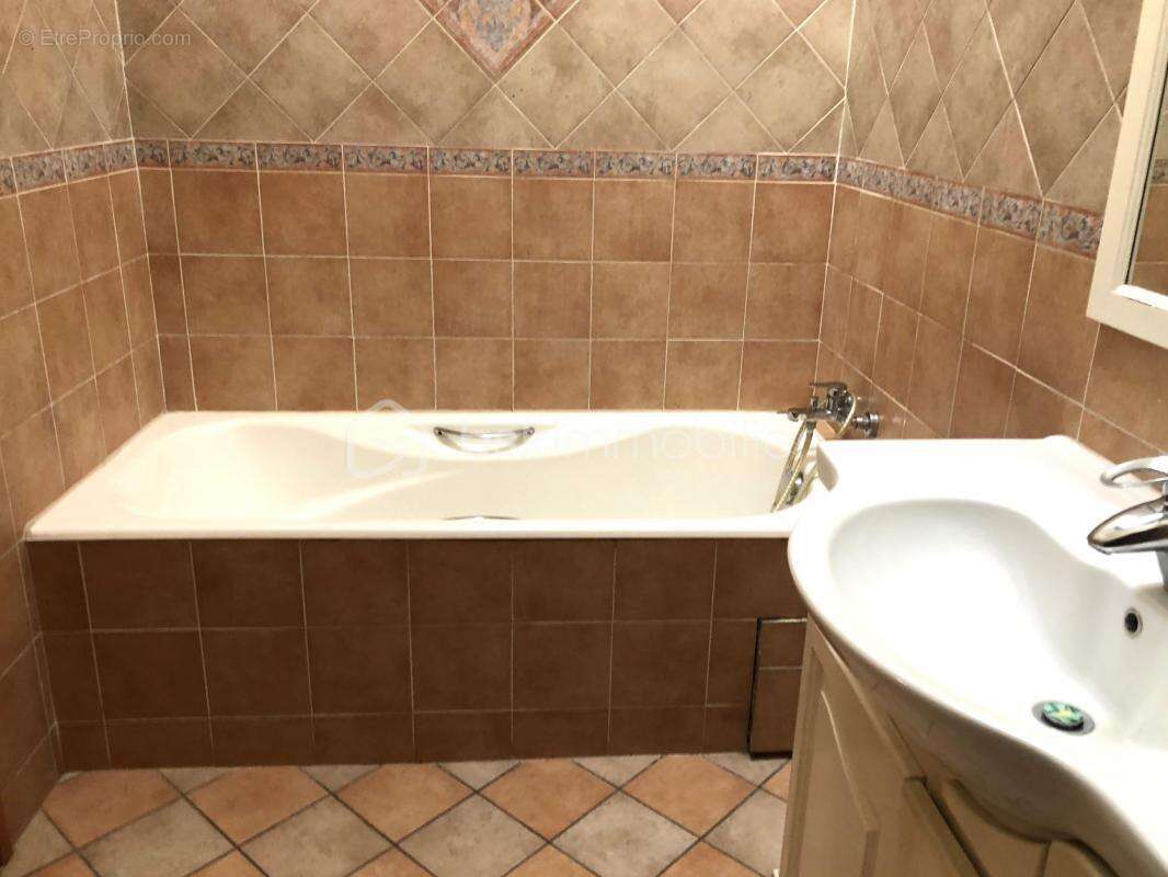 Maison en pierre de 5 pièces 97 m2 - photo 5