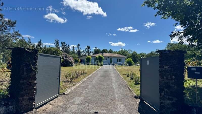 Maison à vendre 4 pièces  (40) - photo 2