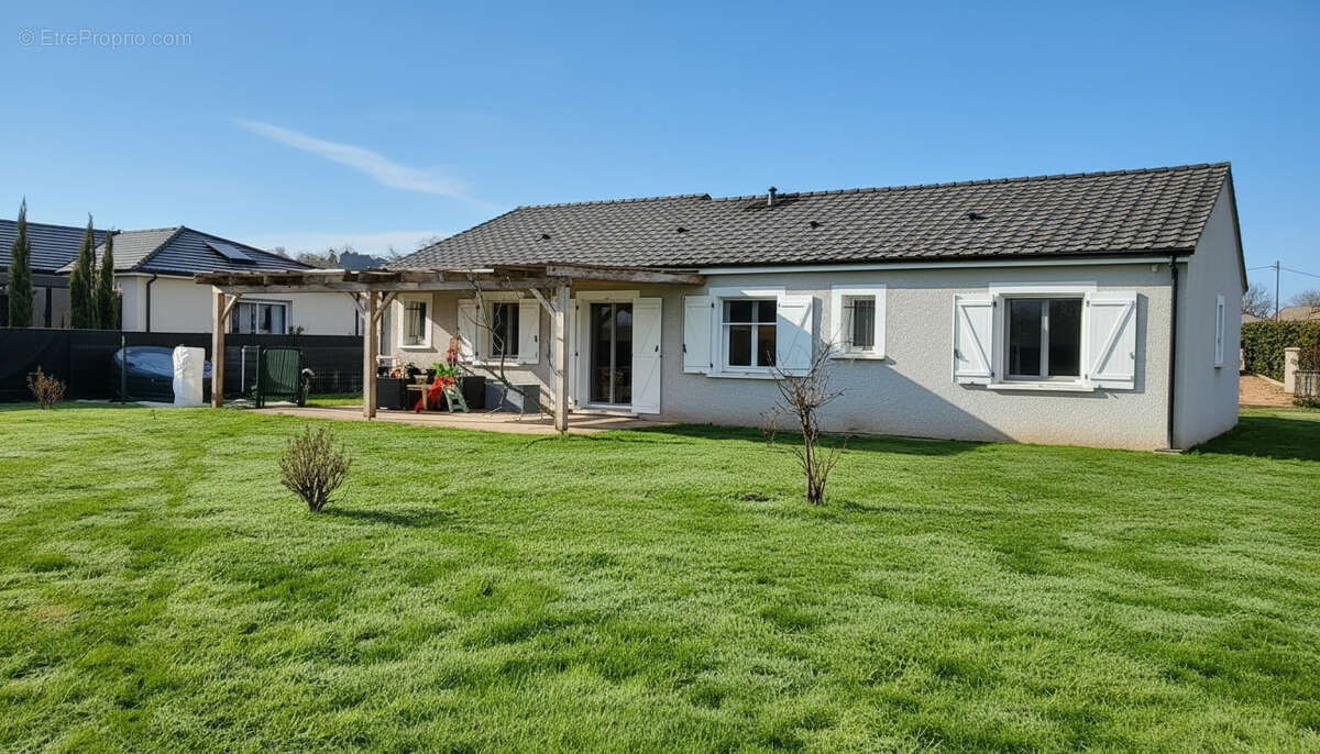 Maison à SAINT-POURCAIN-SUR-SIOULE