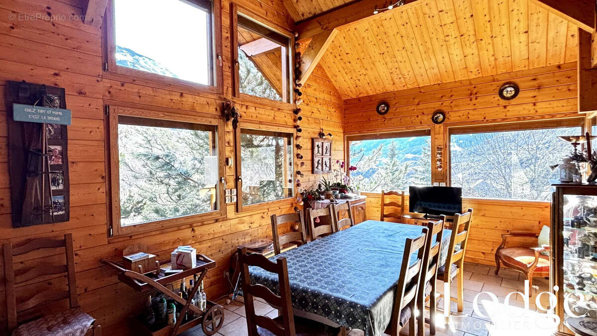 Maison à LES VIGNEAUX