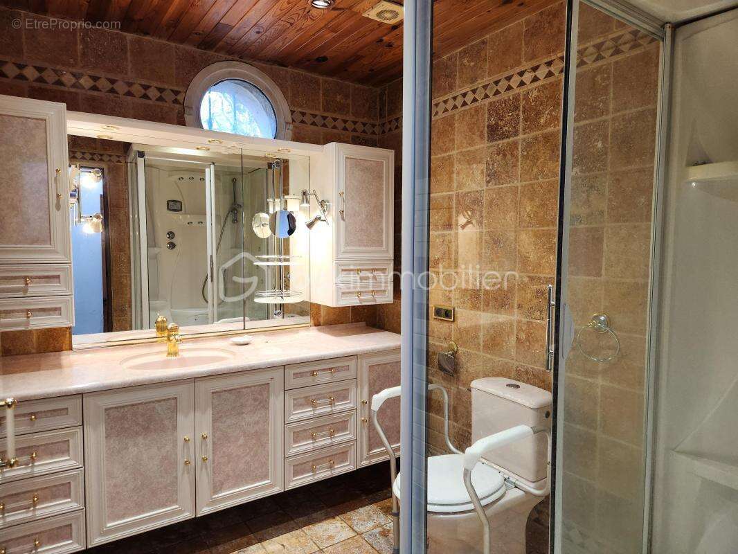 Maison à FORCALQUIER