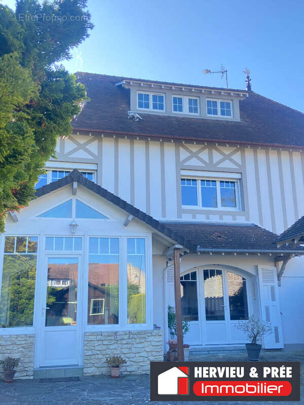 Maison à LUC-SUR-MER