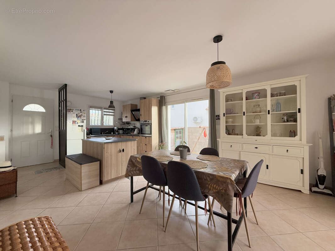 Maison à AIGUES-VIVES