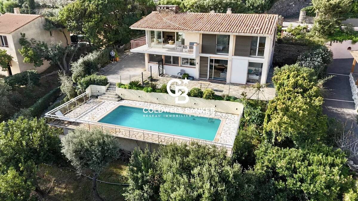 Maison à CAVALAIRE-SUR-MER