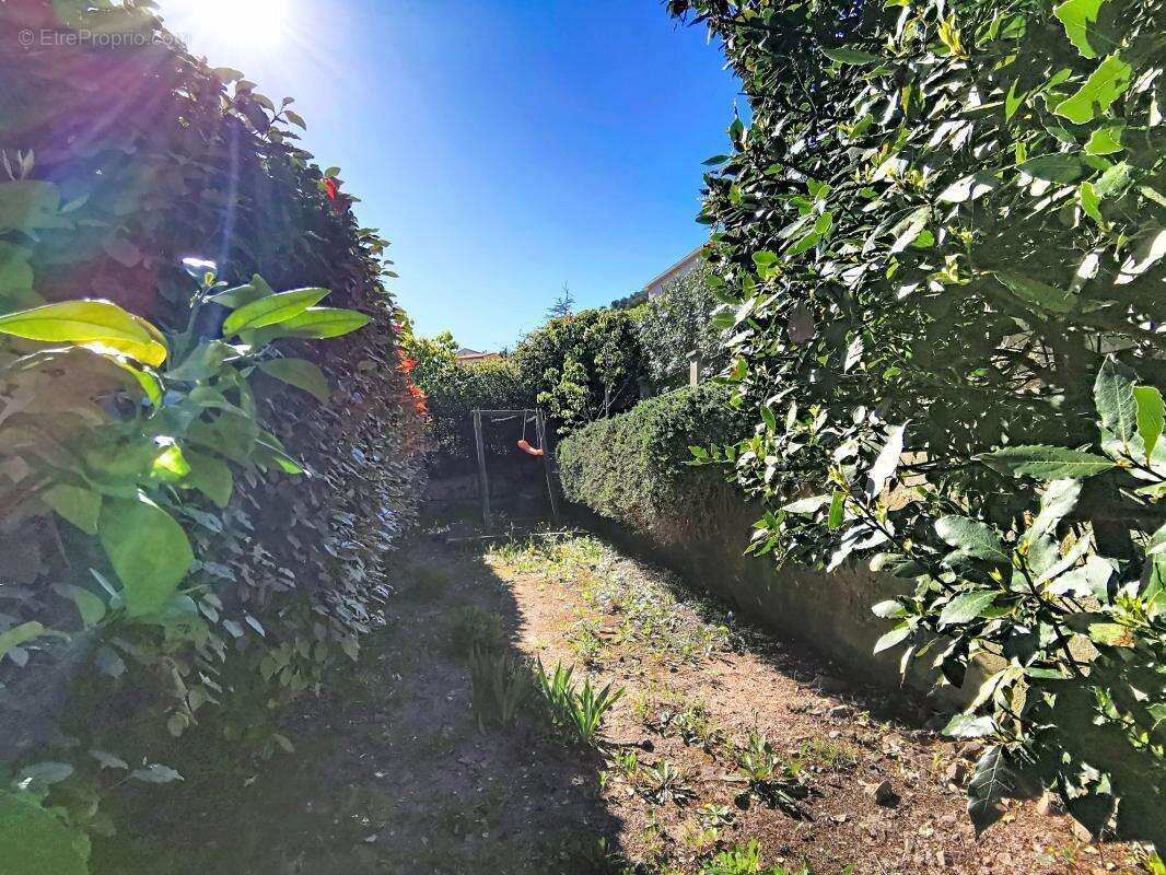 Maison à SAINT-MANDRIER-SUR-MER