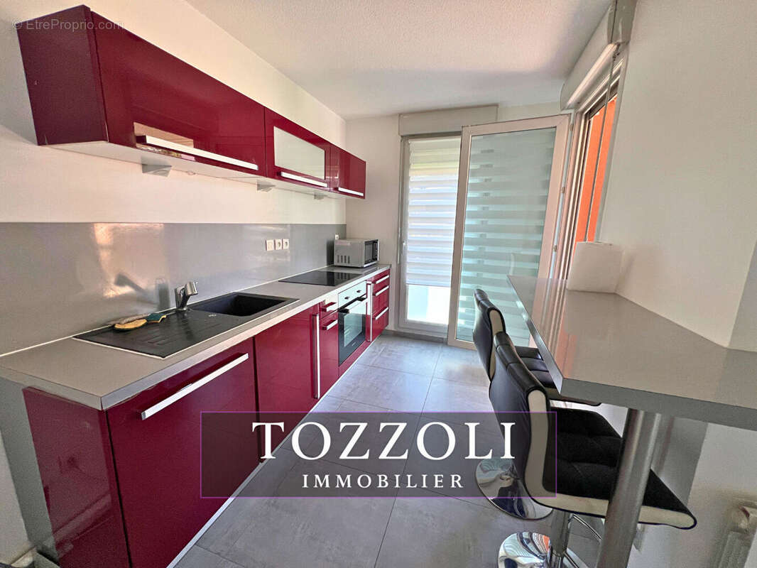 Appartement à SAINT-LAURENT-DE-MURE