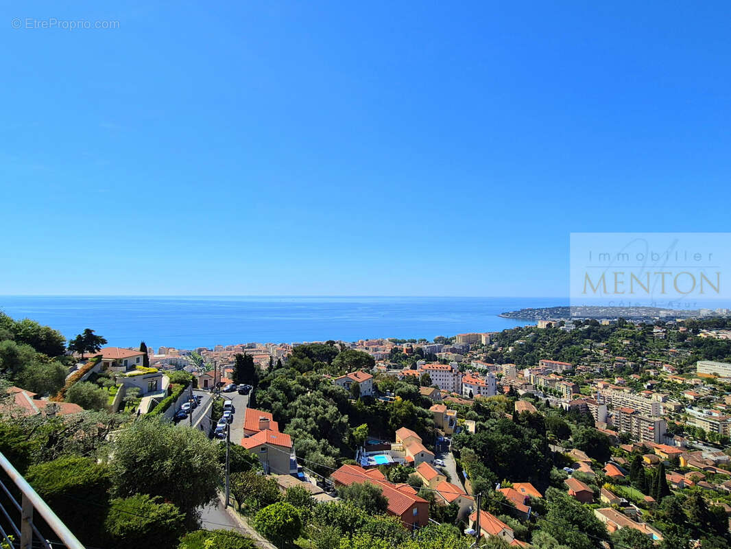 Menton - quartier  annonciade -  3 villas - vue panoramique mer - piscine 1800m terrain  - parkings - photo 11
