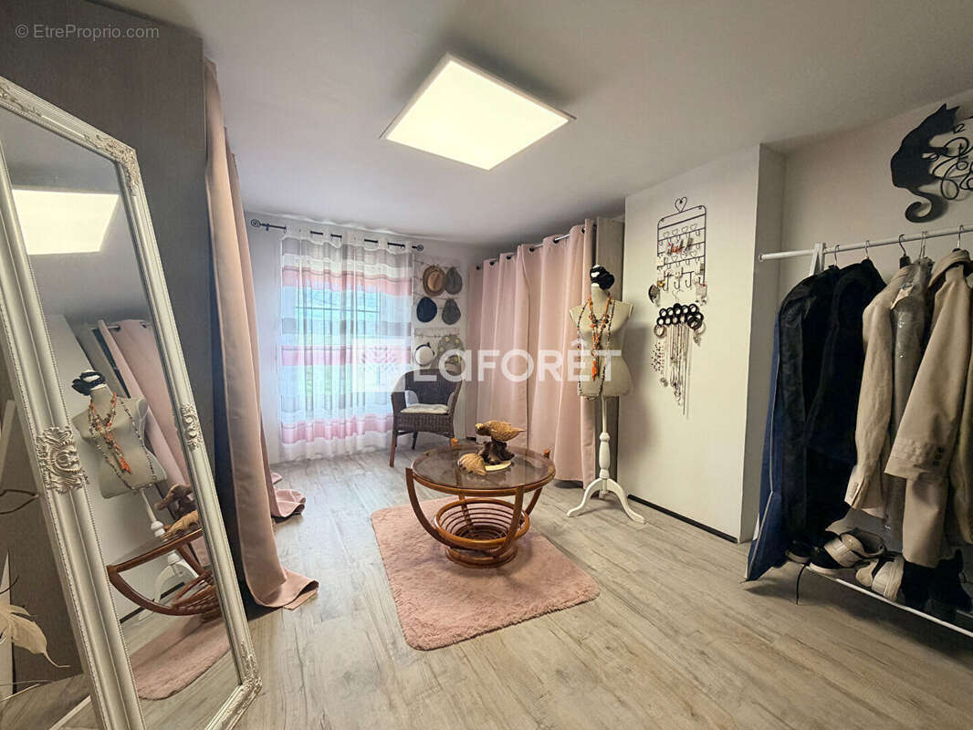 Maison à COURTISOLS