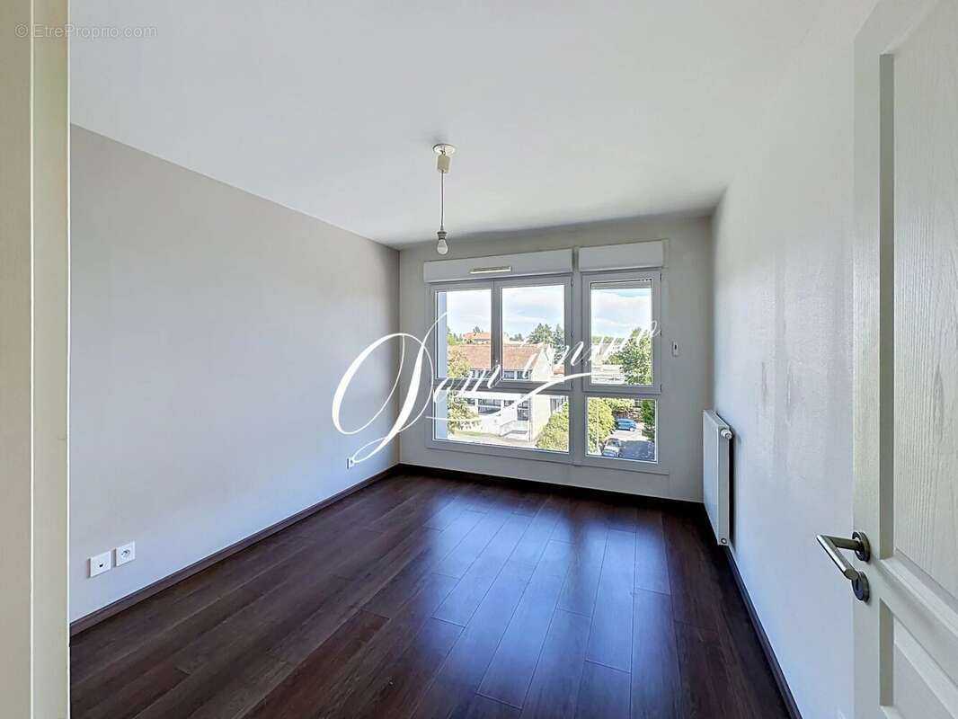 En exclusivité DIJON: Appartement F3 avec double balcon, garage, quartier université - photo 4