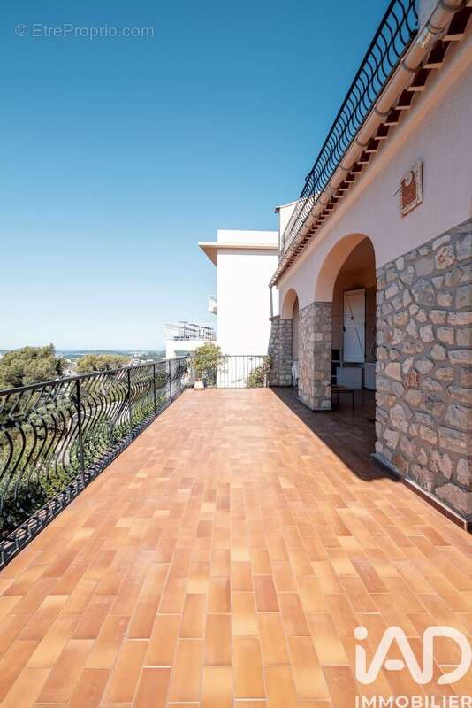 Photo 3 - Maison à TOULON