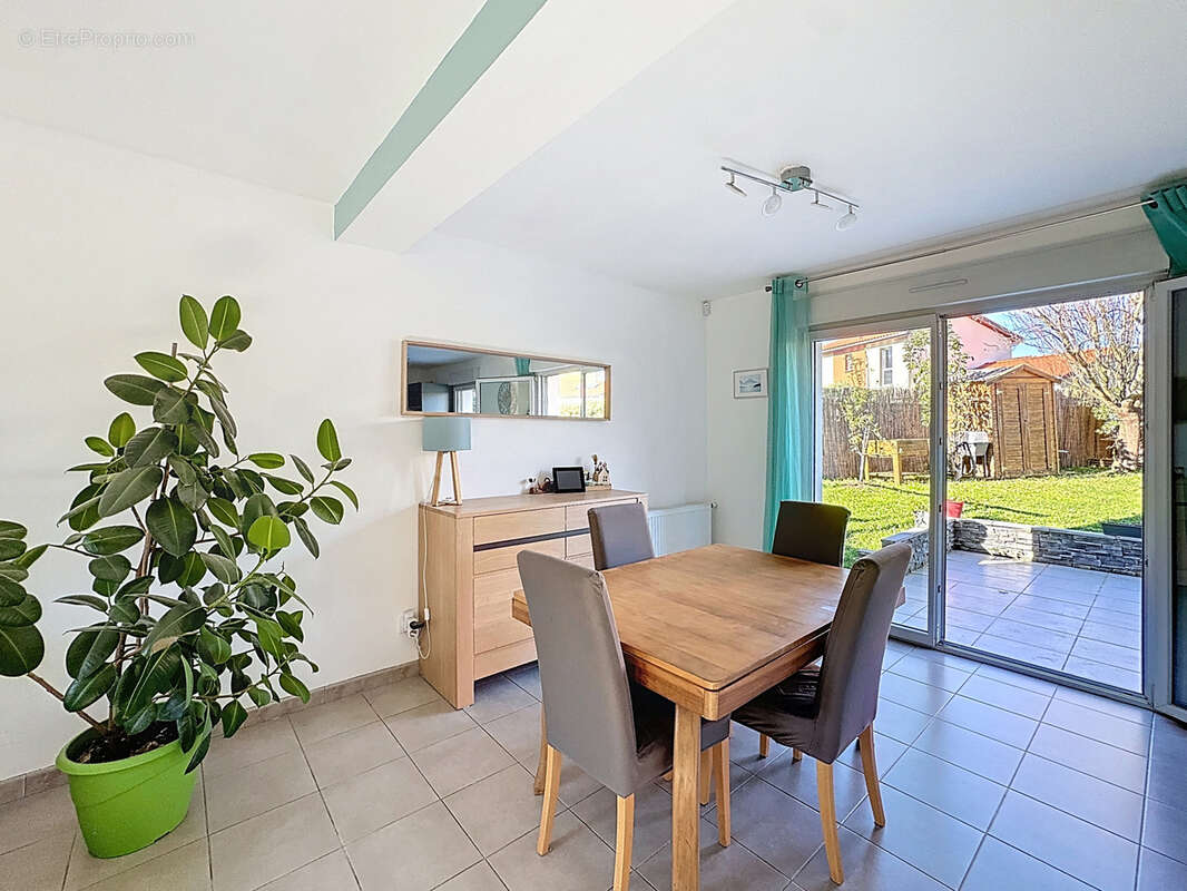 Maison à LA VERPILLIERE