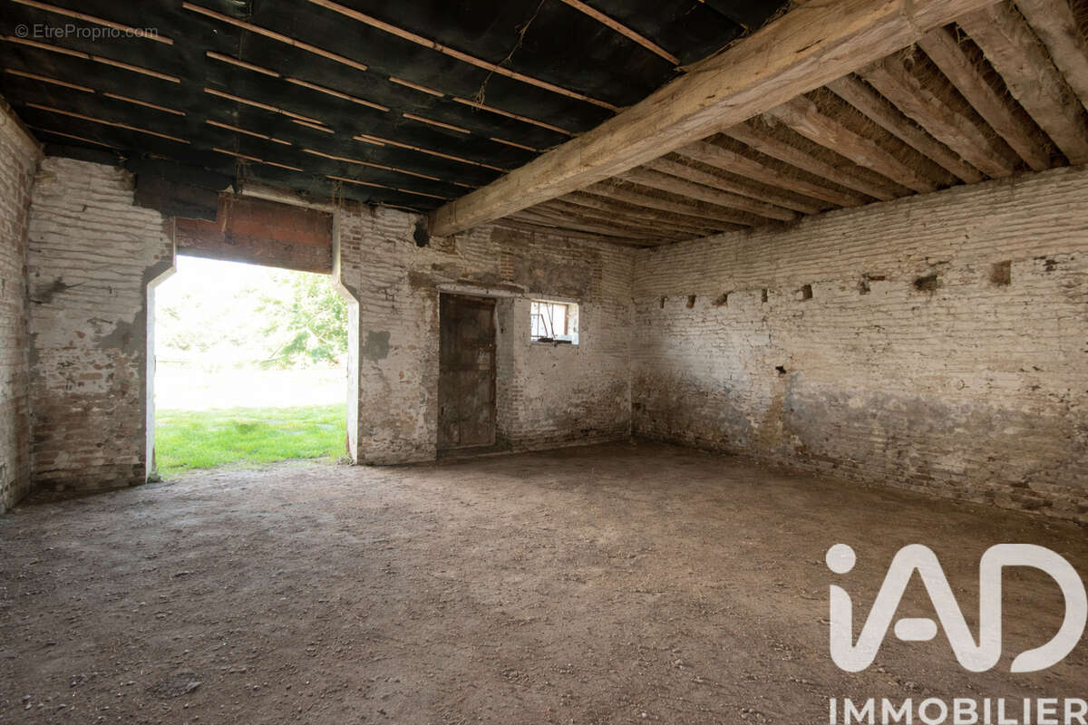 Maison 382 m² à Gallardon  - photo 3