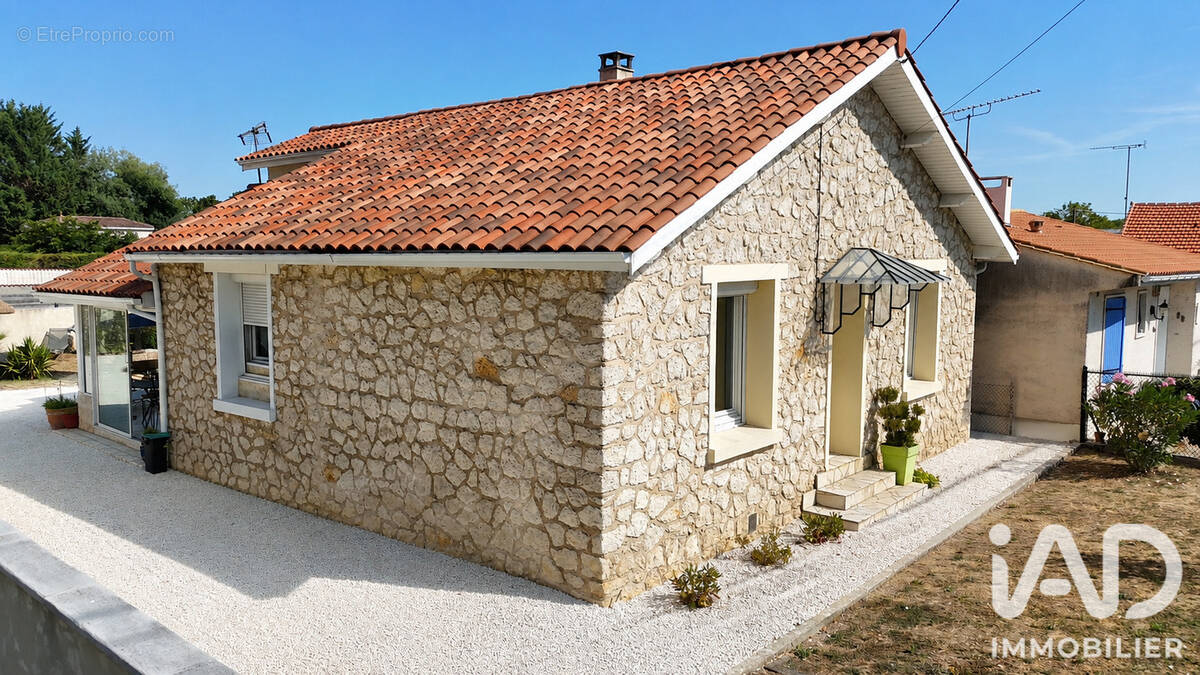Photo 1 - Maison à ANGOULEME