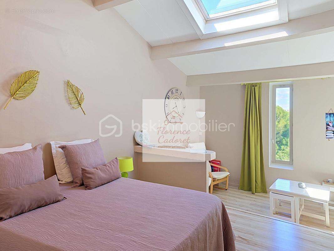 Maison de village de caractère proximite uzes– 6 chambres – 2 terrasses – vue dégagée - photo 6