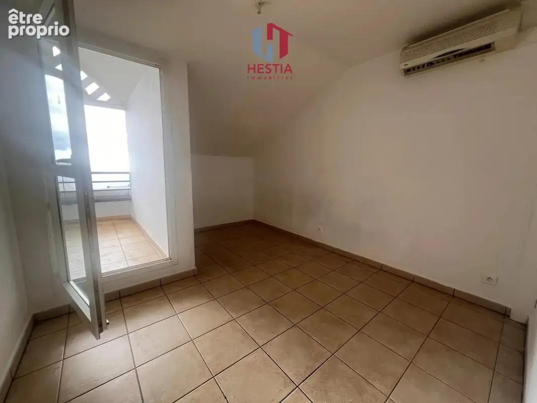 Appartement T4 77m² avec jardin et varangue - photo 5