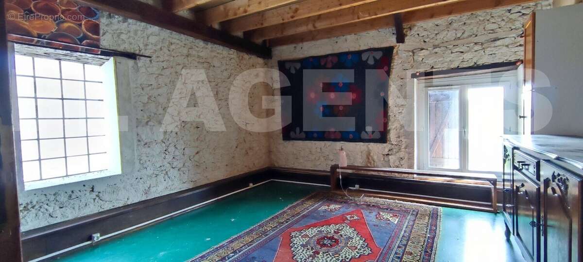 IMG_20250409_124302 - Maison à SAINT-GAUDERIC