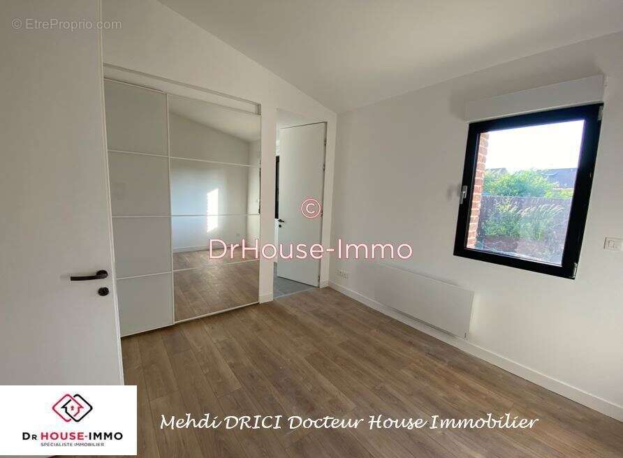 Maison à OSTRICOURT