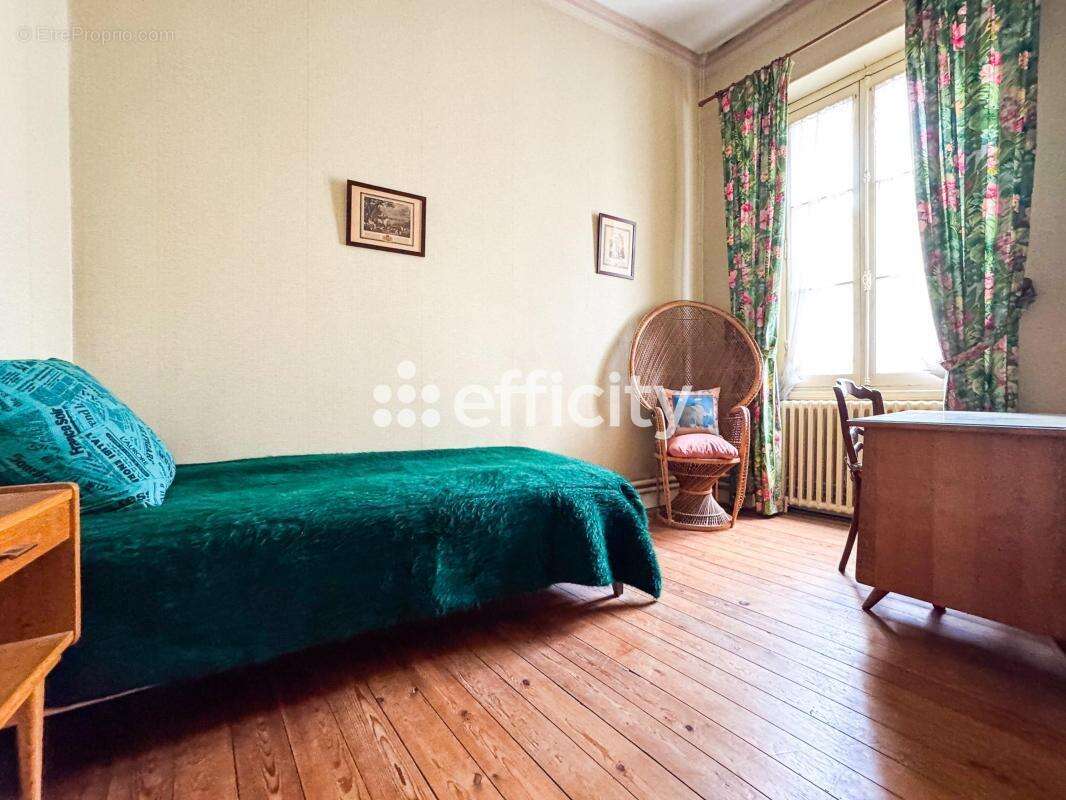 Maison à SAINT-LAURENT-MEDOC