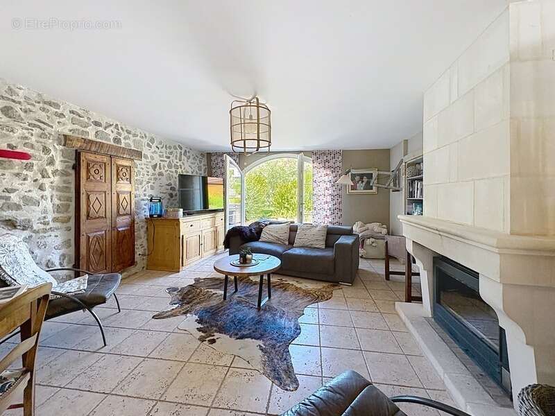 Corps de ferme à vendre 5 pièces CERNEX (74) - photo 12