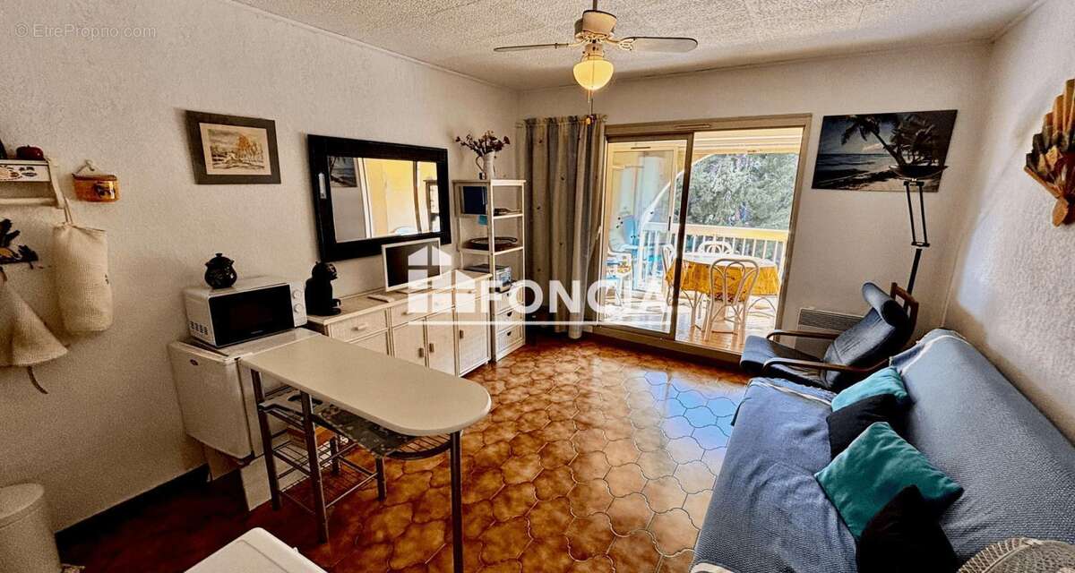 Appartement à SIX-FOURS-LES-PLAGES