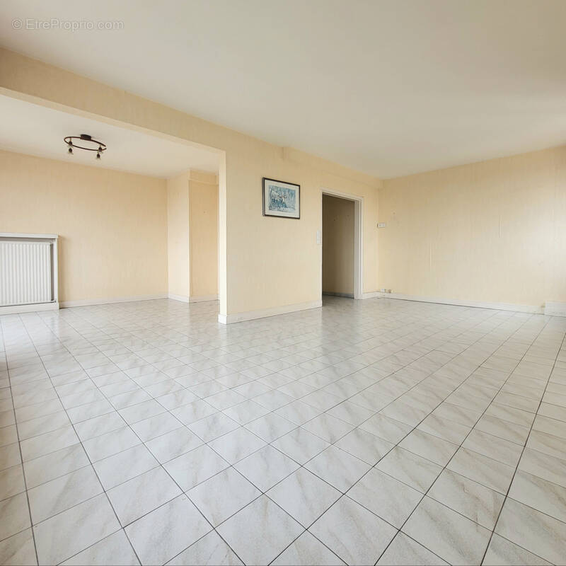 Appartement à PONTOISE
