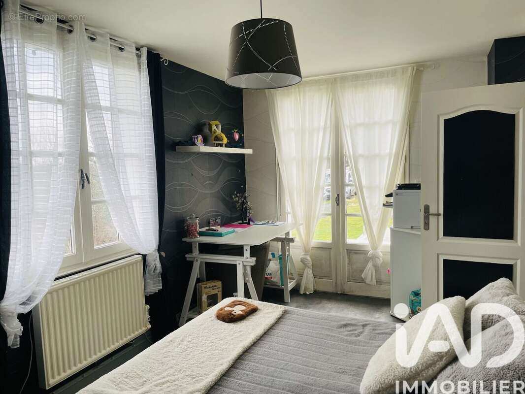 Maison 120 m² à Ladignac-Sur-Rondelles  - photo 7