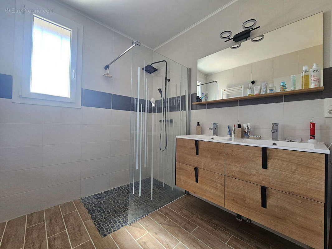 Maison 4 pièces 92 m2 sur 3270m² de terrain - photo 9