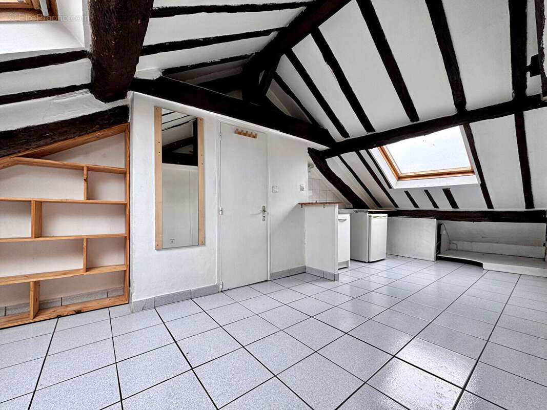 Appartement à PARIS-10E