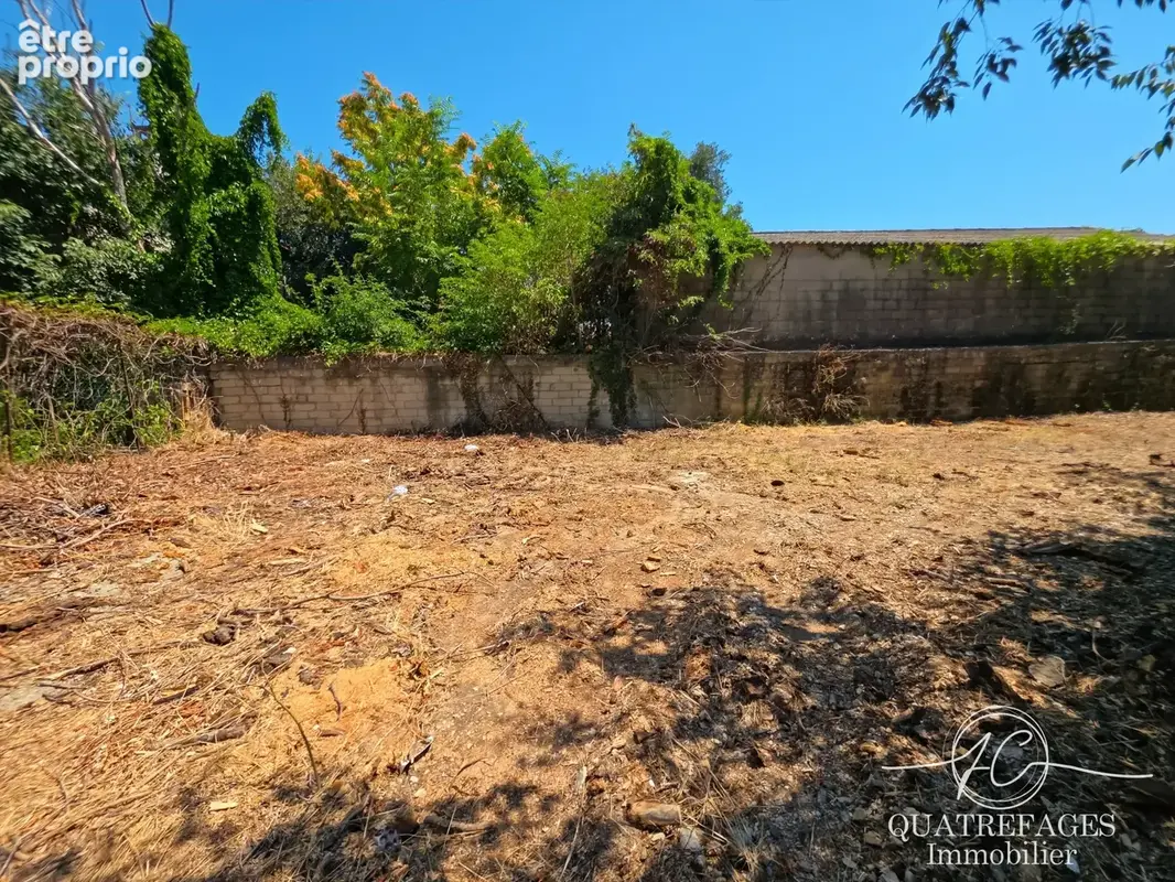 Terrain constructible de 488 m2 idéalement situé à deux pas du centre-ville de Beaucaire. - photo 7