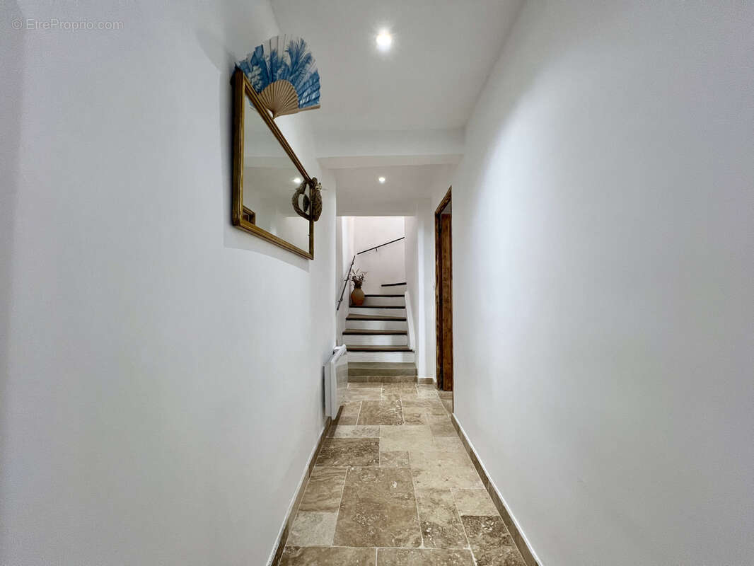 Maison à PLAN-DE-LA-TOUR