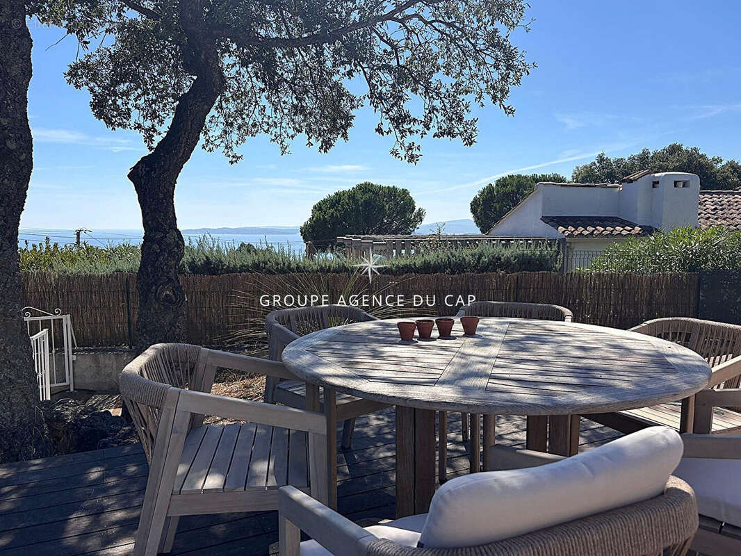 Maison à LES ISSAMBRES