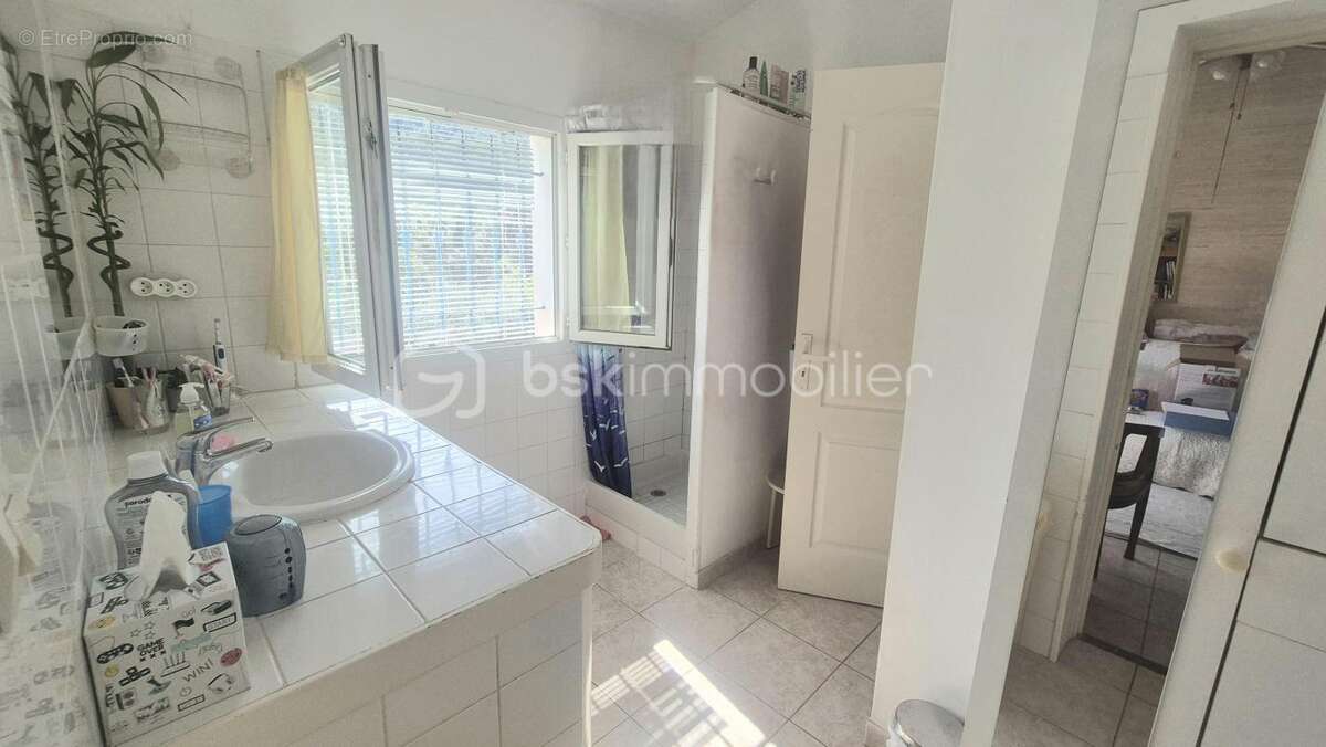 Maison à SOLLIES-TOUCAS