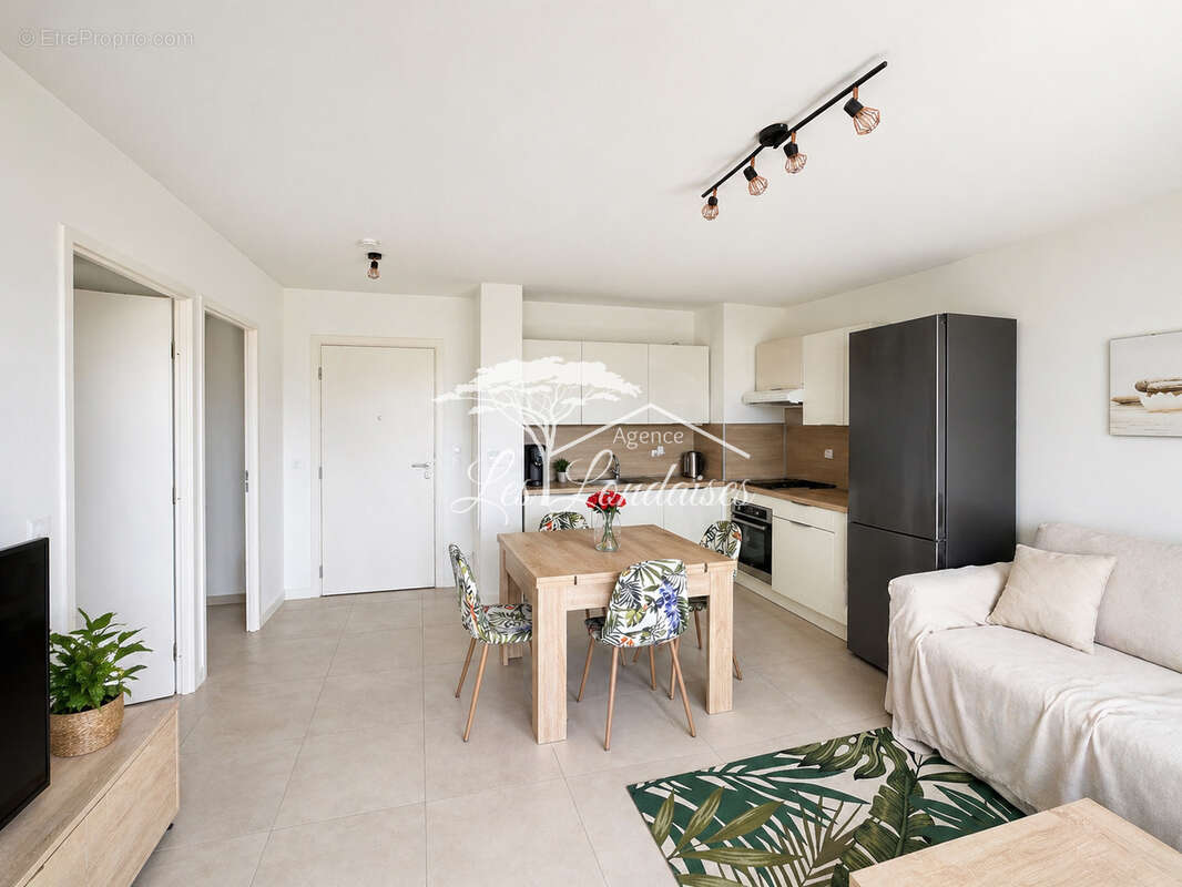 Appartement à LA LONDE-LES-MAURES