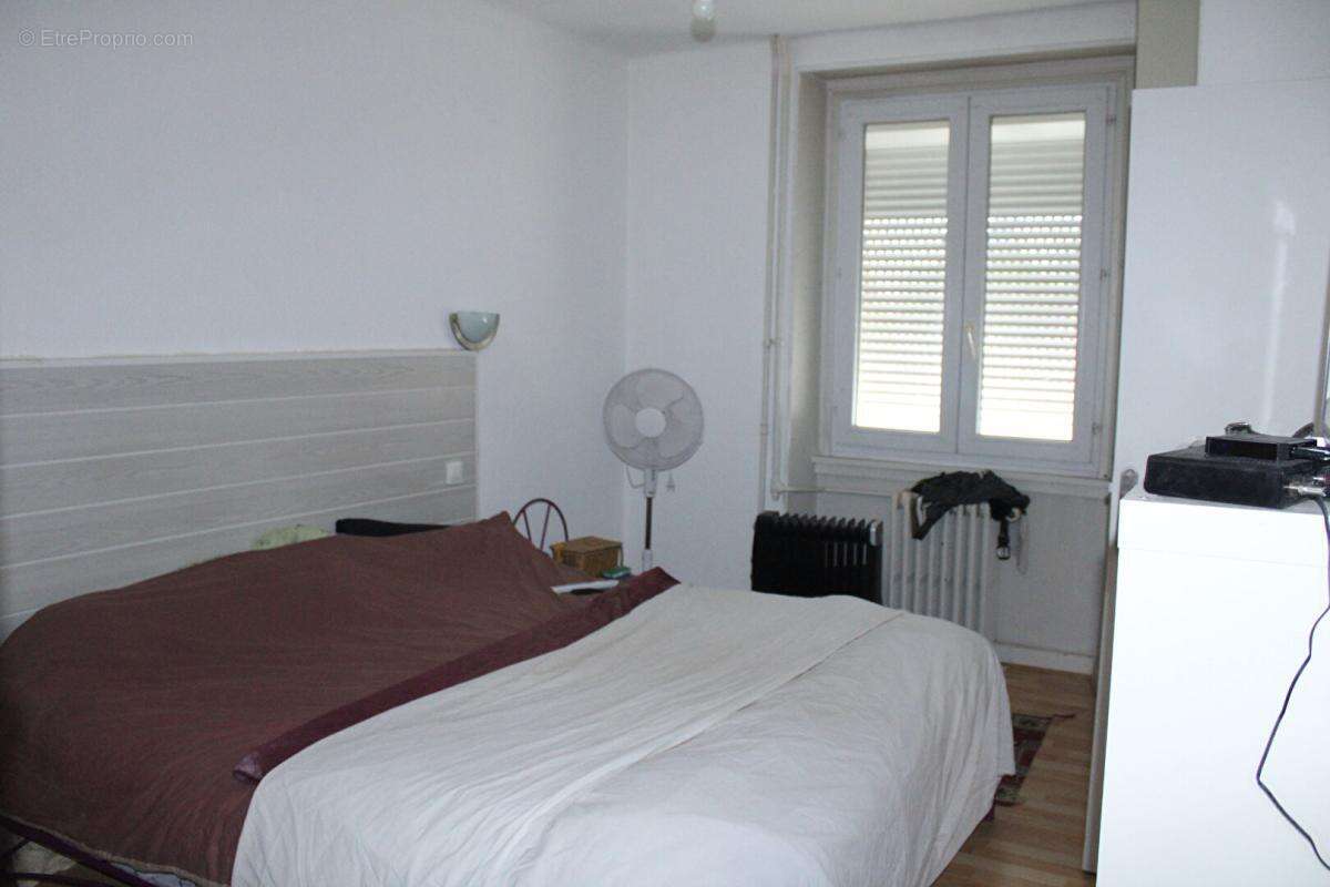 Maison La Bastide Puylaurent 25 pièce(s) 670 m2 - photo 4