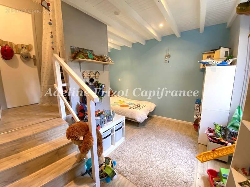 Appartement 84m2 - lumineux - 3 chambres - proche gare - dpe c - cave - photo 9