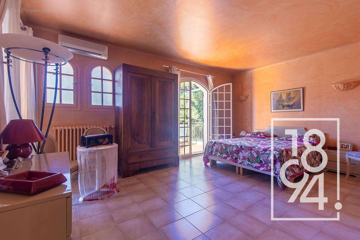 Maison à ROQUEFORT-LA-BEDOULE