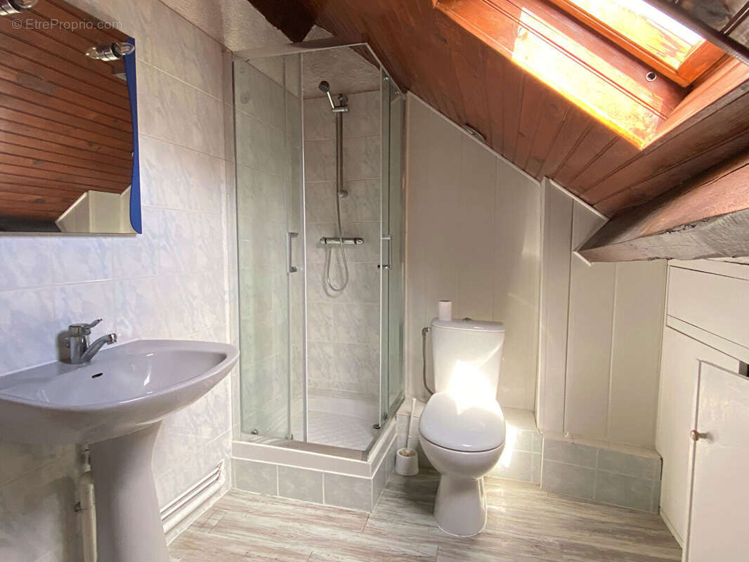 Appartement à VETHEUIL