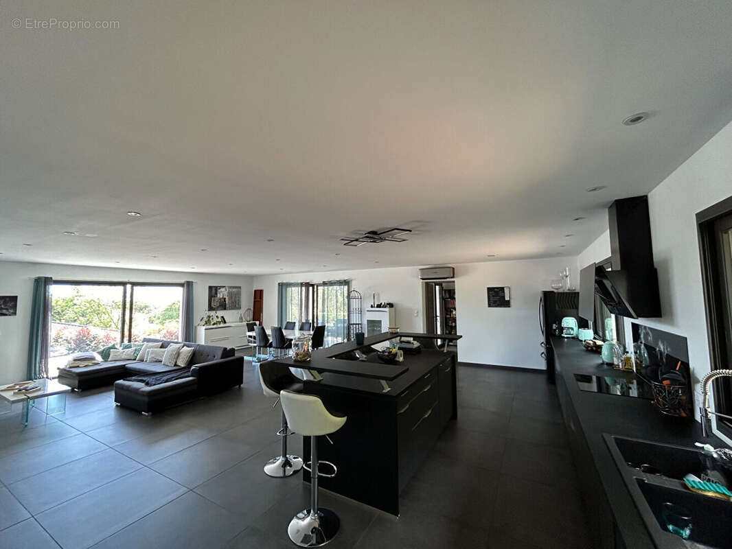 Maison à SANTA-LUCIA-DI-MORIANI