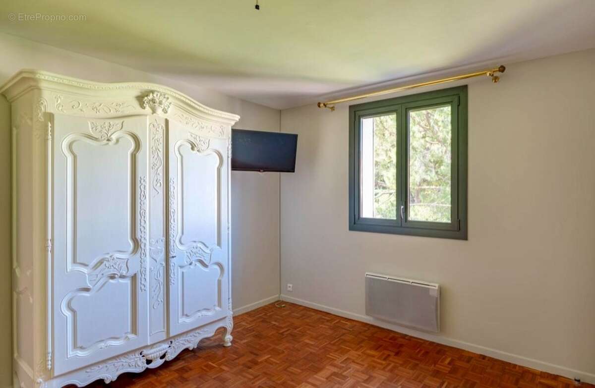 Propriete à vendre 11 pièces FONTVIEILLE (13) - photo 8